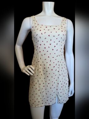 💛 75. Harlow Size Small Cherry Dress